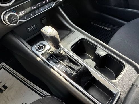 Used 2020 Nissan Sentra SV FWD image 35
