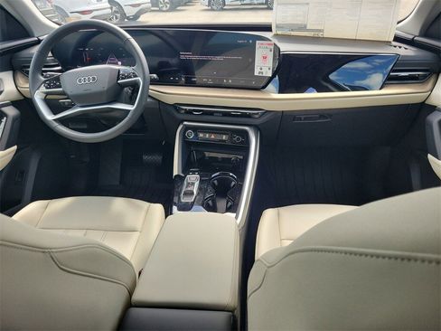 New 2025 Audi Q5 Premium image 3