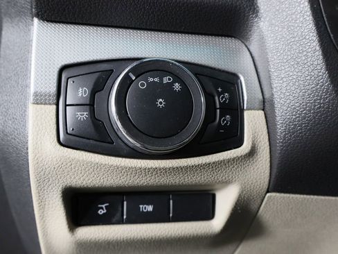 Used 2014 Ford Explorer XLT w/ Equipment Group 202A image 23