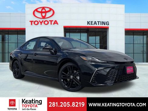 New 2026 Toyota Camry Hybrid image 1