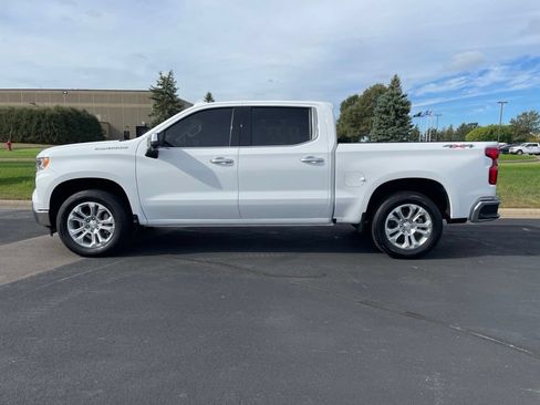 Used 2025 Chevrolet Silverado 1500 LTZ w/ LTZ Convenience Package II AWD/4WD image 2