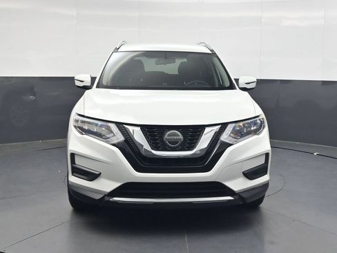 Used 2018 Nissan Rogue SV AWD/4WD image 9