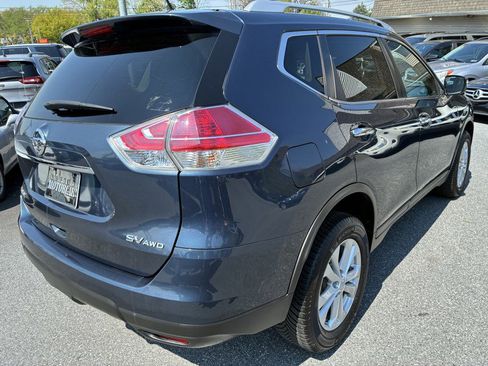 Used 2016 Nissan Rogue SV w/ SV Premium Package AWD/4WD image 4
