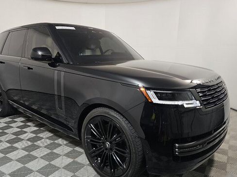 Used 2024 Land Rover Range Rover Autobiography image 2
