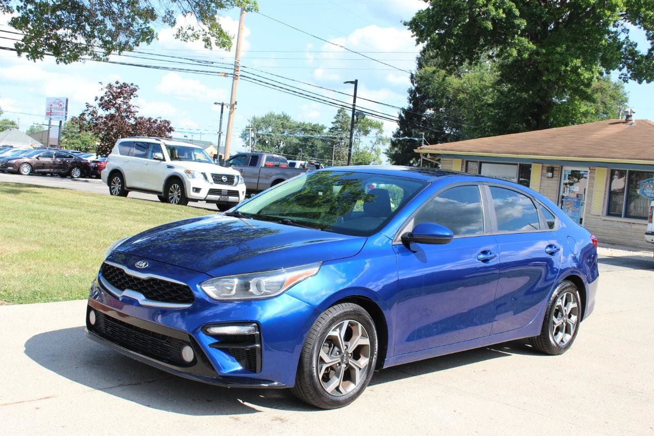 Used 2020 Kia Forte LXS FWD image 5