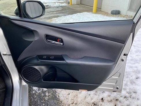 Used 2022 Toyota Prius Prime Limited image 29