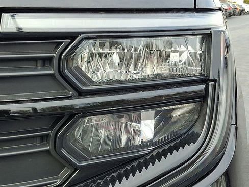 Used 2025 Ford Expedition Max Active AWD/4WD image 9