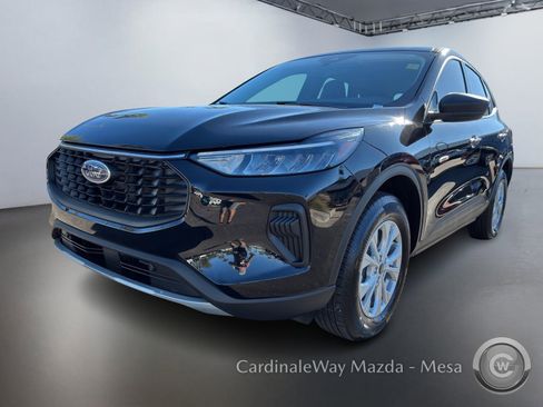 Used 2025 Ford Escape Active image 8