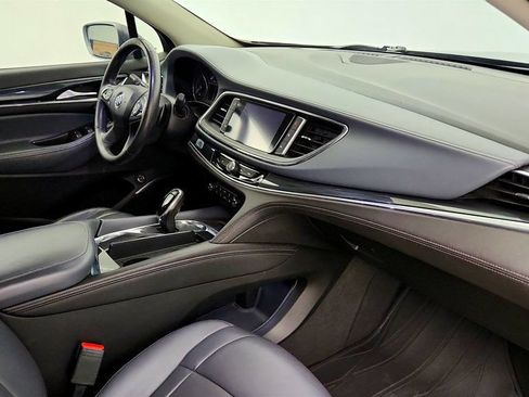 Used 2018 Buick Enclave Premium w/ Experience Buick Package FWD image 26