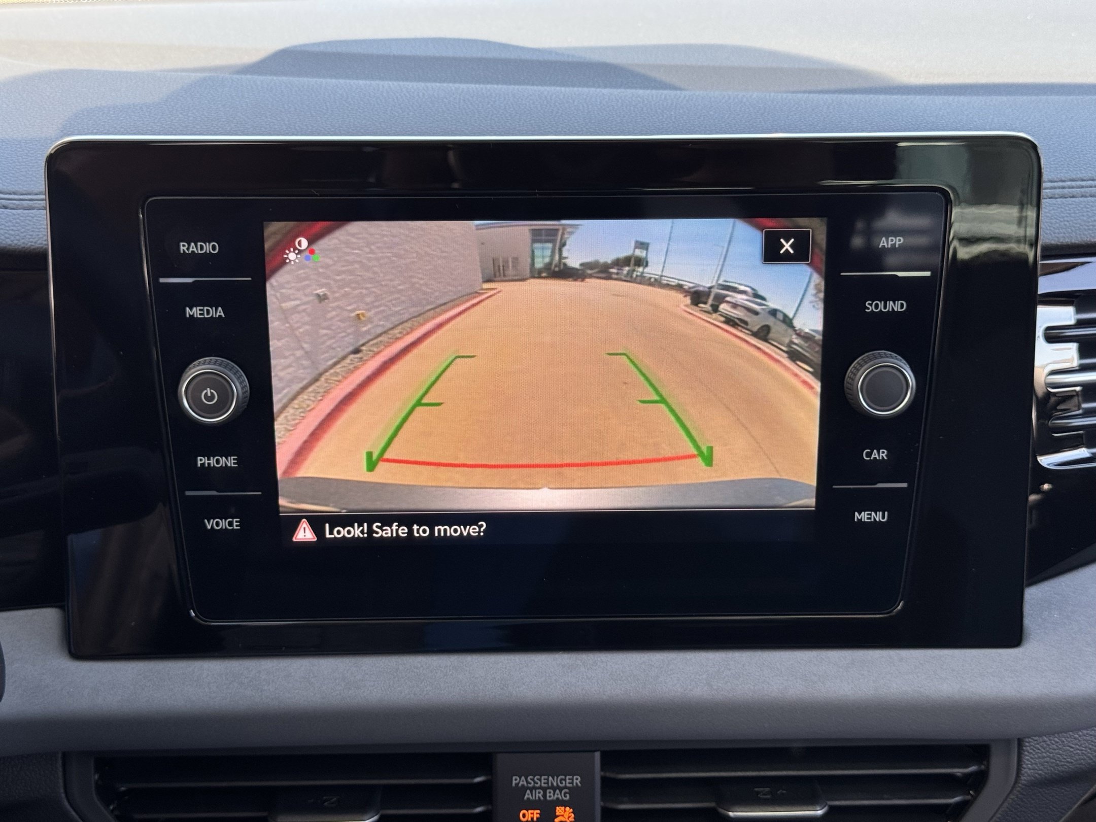 Used 2026 Volkswagen Jetta SE FWD image 18