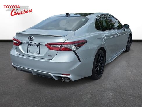 Used 2021 Toyota Camry XSE FWD image 5