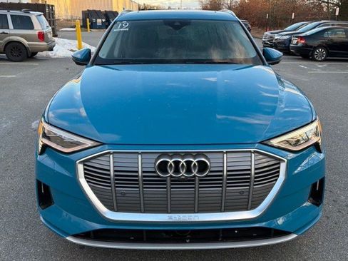 Used 2019 Audi e-tron Premium Plus image 8