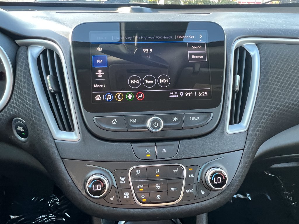 Used 2024 Chevrolet Malibu LT FWD image 28