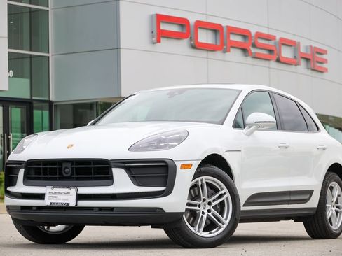 Certified 2026 Porsche Macan AWD/4WD image 22