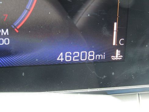 Used 2025 Chevrolet Trax LT w/ LT Convenience Package FWD image 23