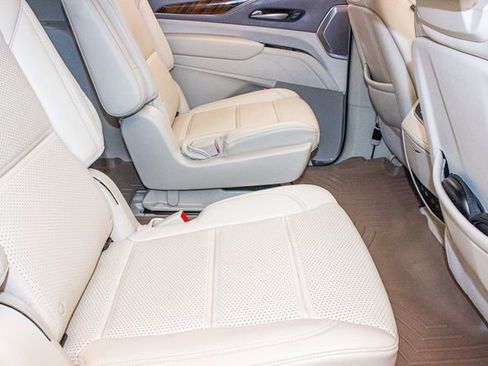 Used 2023 Cadillac Escalade ESV Premium Luxury Platinum w/ LPO, Radiant Package image 12