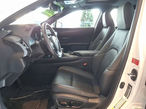 Used 2021 Lexus UX 250h w/ Premium Package image 14