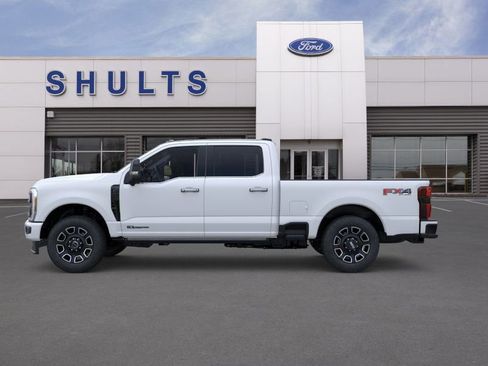 New 2026 Ford F350 Platinum w/ FX4 Off-Road Package image 3