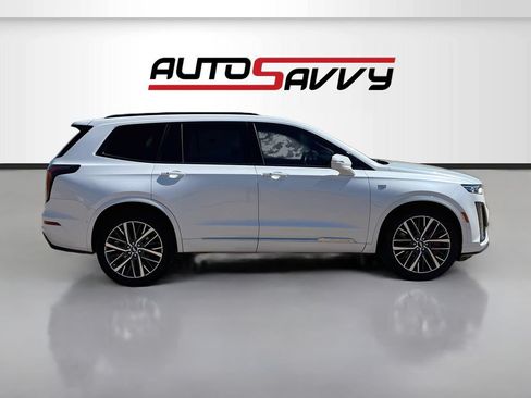 Used 2024 Cadillac XT6 Sport w/ Technology Package AWD/4WD image 8