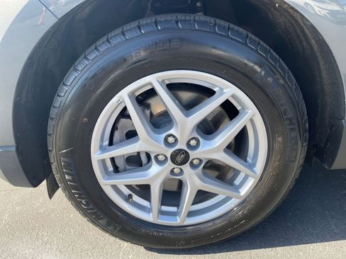 Used 2024 Ford Edge SEL image 29