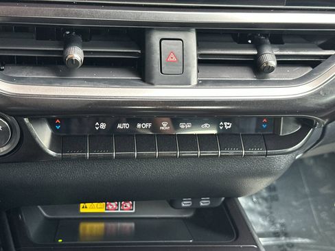 Used 2024 Lexus UX 250h FWD image 23