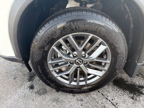 Used 2026 Nissan Rogue S image 10