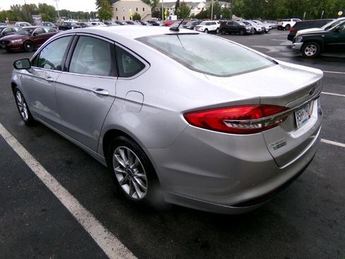 Used 2018 Ford Fusion Energi SE image 5