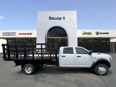 New 2024 RAM 5500 Tradesman w/ Chrome Appearance Group image 7