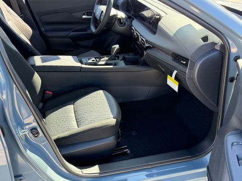New 2026 Nissan Sentra SV w/ SV Convenience Package FWD image 25