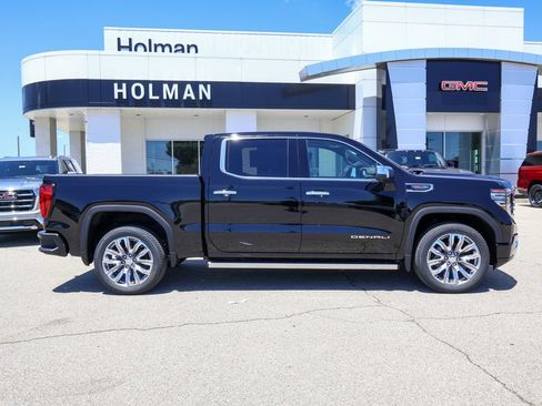 New 2026 GMC Sierra 1500 Denali w/ Denali Reserve Package AWD/4WD image 2
