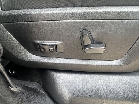 Used 2024 RAM 2500 Laramie w/ Safety Group image 36