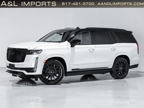 Used 2022 Cadillac Escalade Premium Luxury w/ Performance Package image 24