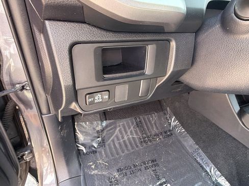 Used 2017 Toyota Tacoma SR5 w/ Tow Package image 25