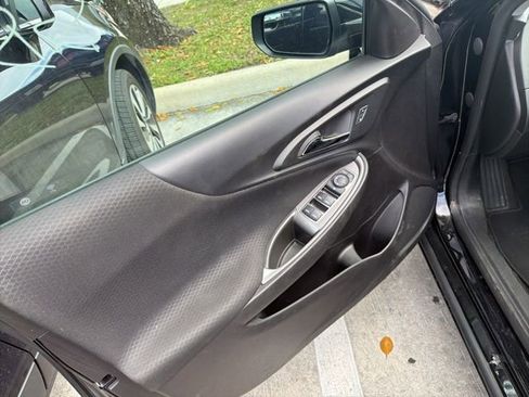 Used 2024 Chevrolet Malibu LT image 12