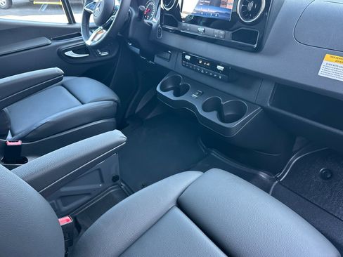 New 2026 Mercedes-Benz Sprinter 2500 image 17