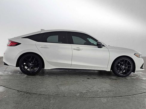 Used 2023 Honda Civic Sport image 2