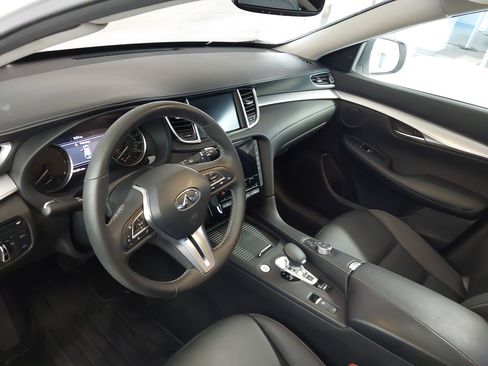 Used 2020 INFINITI QX50 Luxe AWD/4WD image 2
