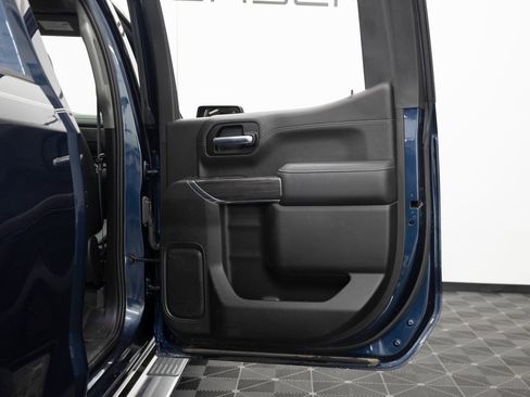 Used 2022 Chevrolet Silverado 1500 LTZ w/ Technology Package image 23