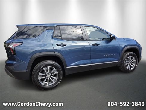 New 2026 Chevrolet Equinox LT w/ Convenience Package II image 7