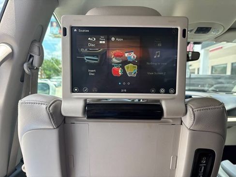 Used 2019 Chrysler Pacifica Touring-L Plus w/ Tire & Wheel Group FWD image 33