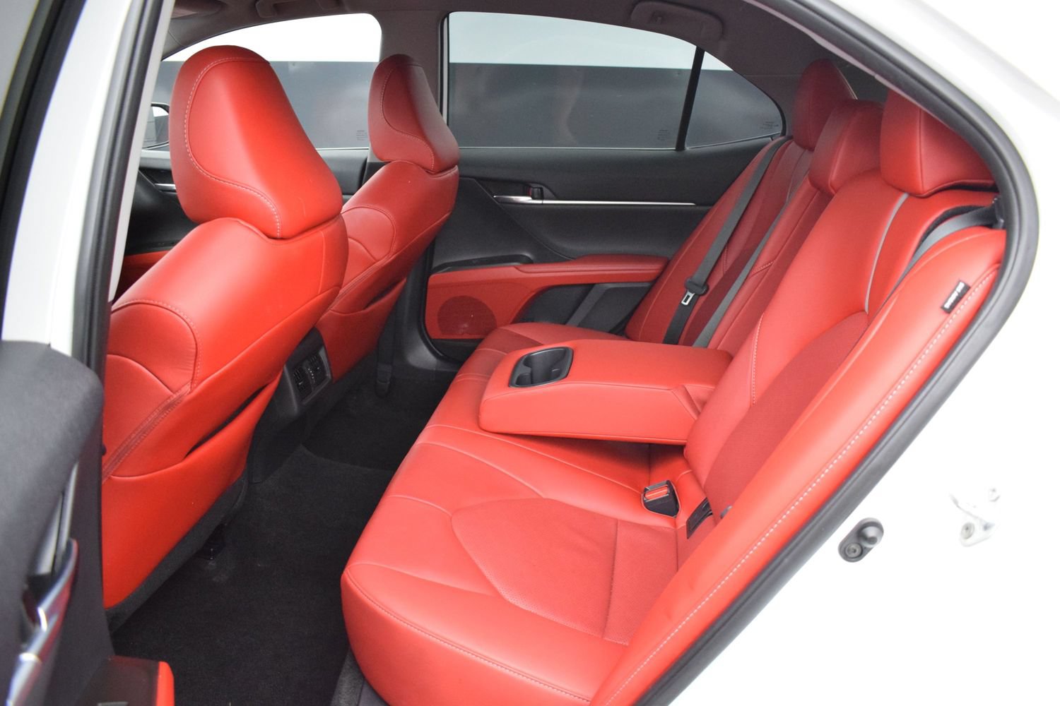 Used 2023 Toyota Camry XSE FWD image 12