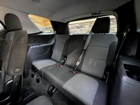 Used 2020 Chevrolet Traverse LT w/ Driver Confidence II Package AWD/4WD image 36