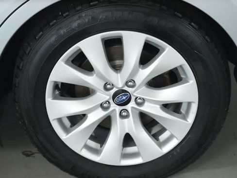 Used 2016 Subaru Legacy 2.5i Premium AWD/4WD image 38