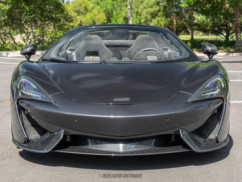 Used 2018 McLaren 570S Spider image 11