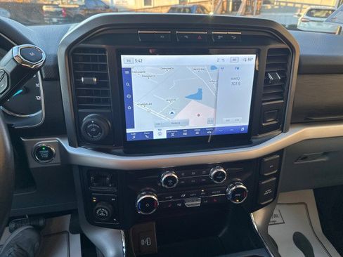 Used 2022 Ford F150 XLT w/ Equipment Group 302A High image 17