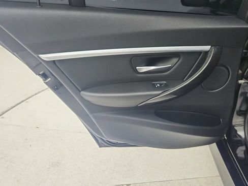 Used 2017 BMW 330i Sedan RWD image 25