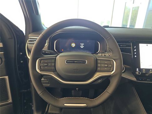 New 2026 Jeep Grand Wagoneer Limited AWD/4WD image 28