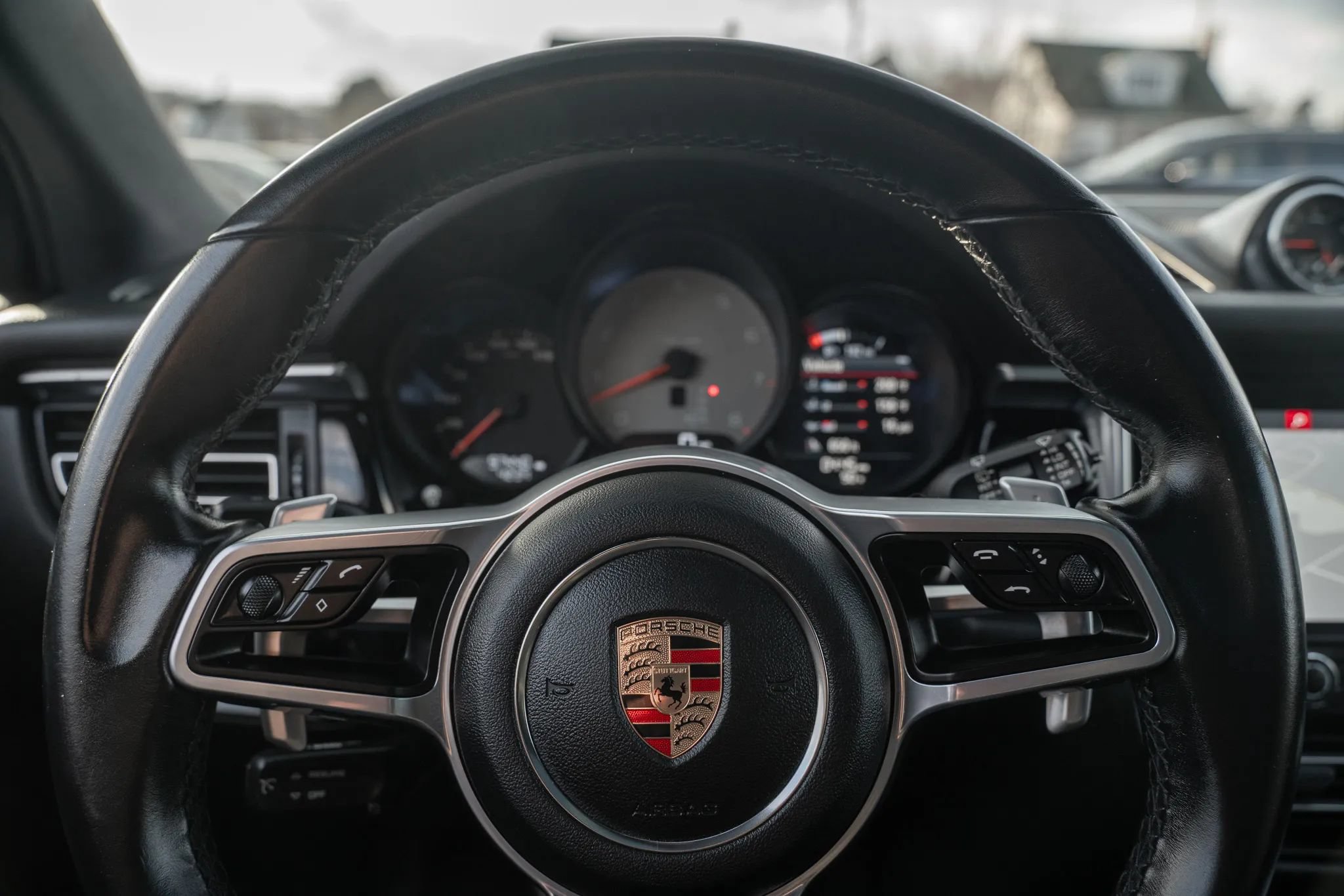 Used 2020 Porsche Macan S AWD/4WD image 23