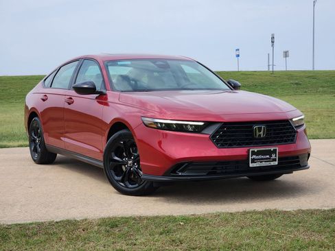 New 2025 Honda Accord SE image 6