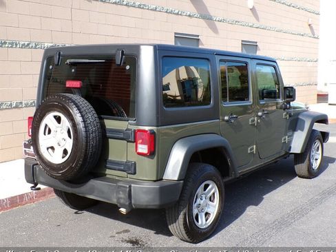 Used 2015 Jeep Wrangler Unlimited Sport image 7